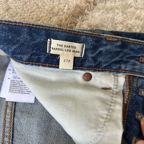 Madewell petite “dart barrel-leg” jean - Picture 6 of 8